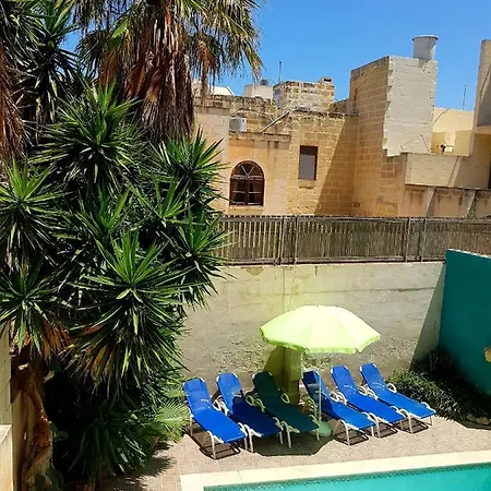 Zebbug Getaway Farmhouse 招待所