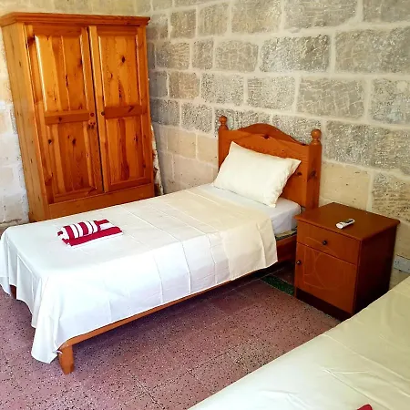 招待所 Zebbug Getaway Farmhouse *